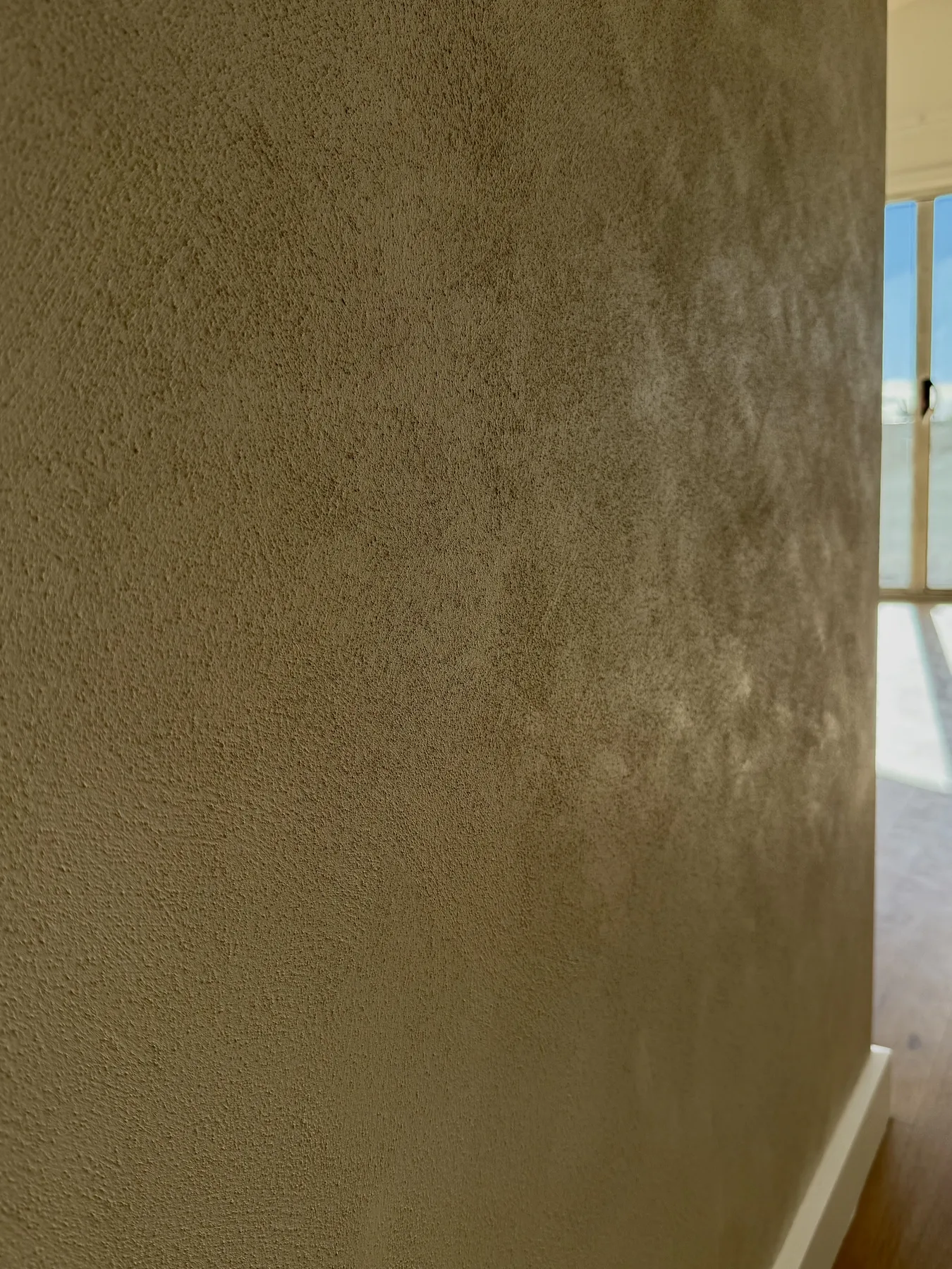 Detailed textured interior wall finish