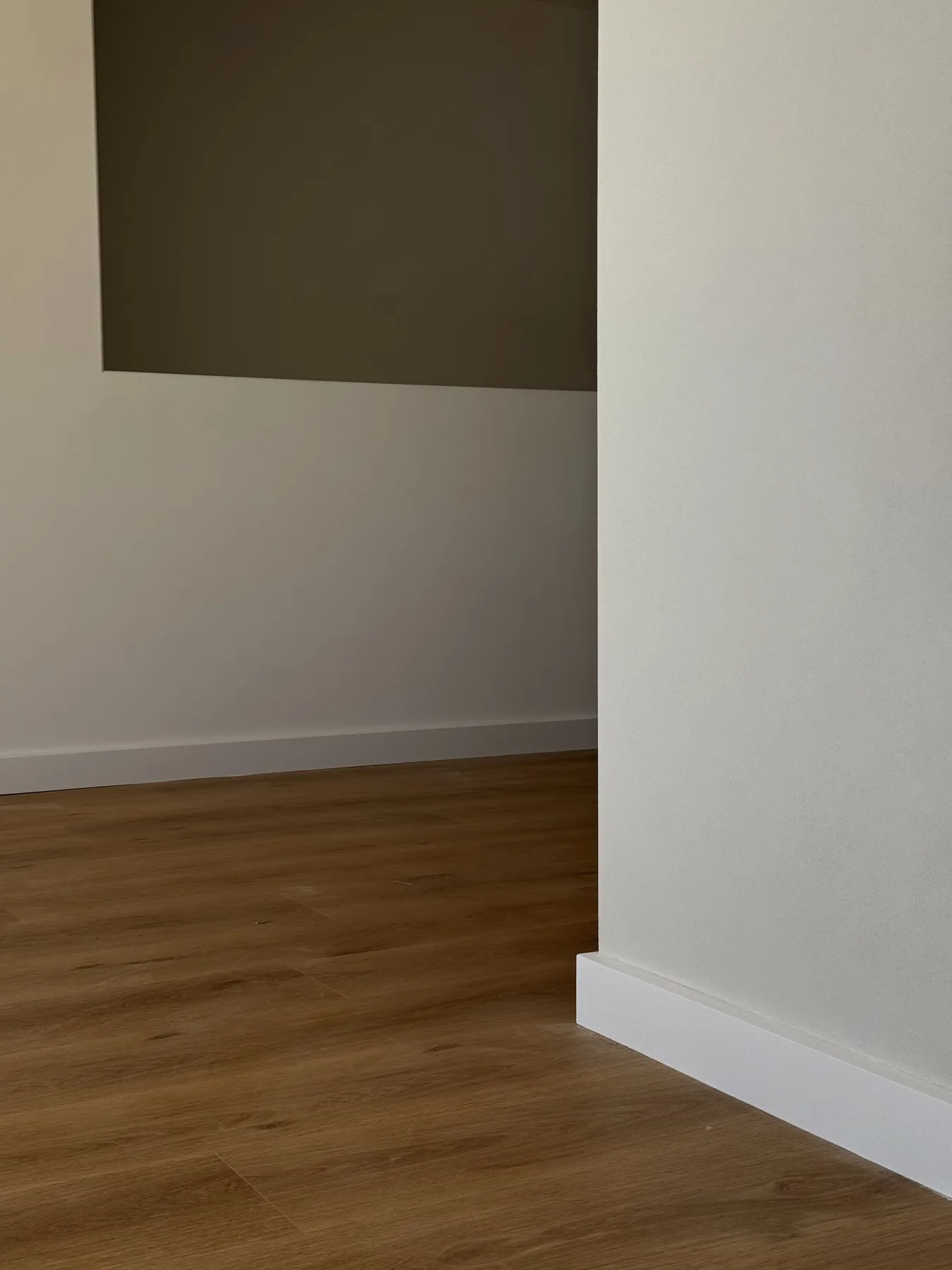 Neutral interior wall painting project